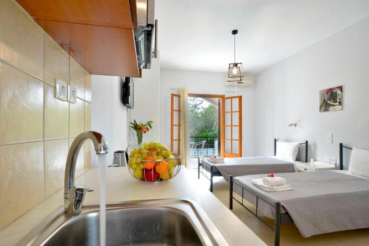 Kalliopi Apartments Roda  Exterior photo